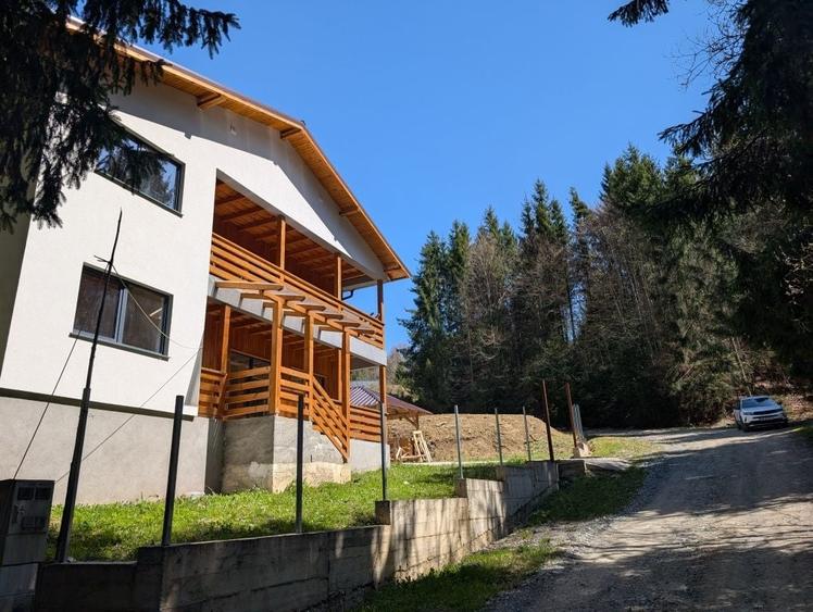 Oferta - Constructie Noua de vanzare cu 7 dormitoare pret 695euro mp - 1
