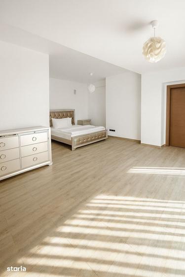 Apartament cu 4 camere în Central