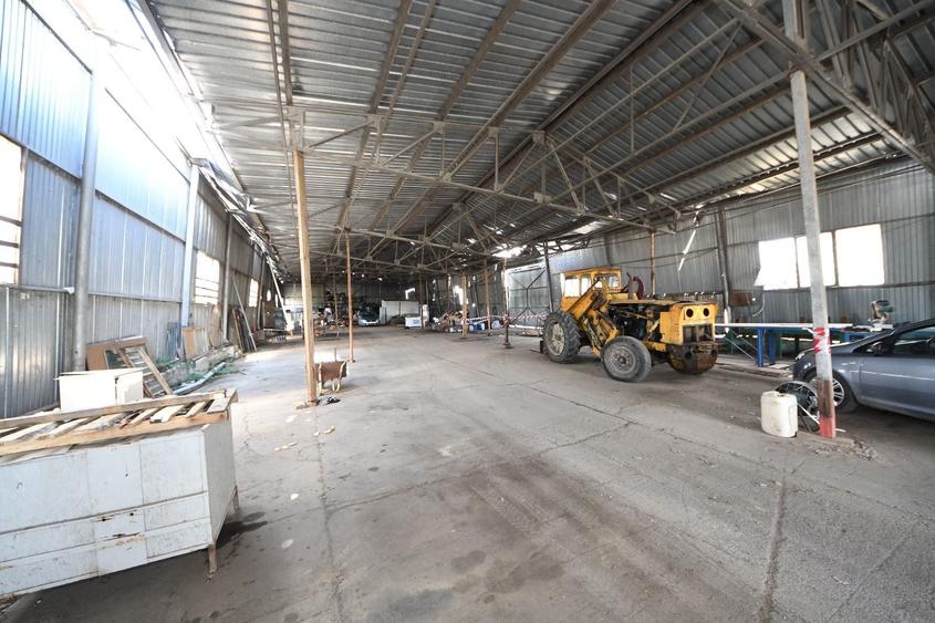 Spațiu industrial, de 1,193 mp, în Smârdan