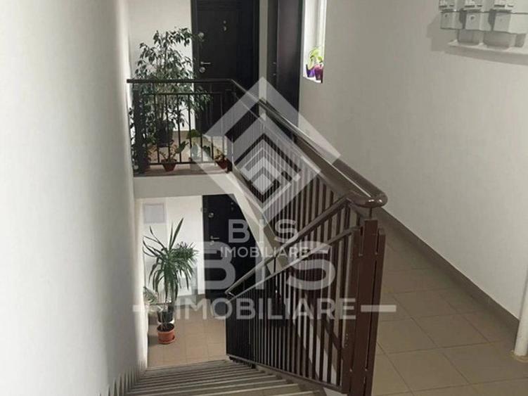 Apartament cu 4 camere decomandat în Calea Moldovei