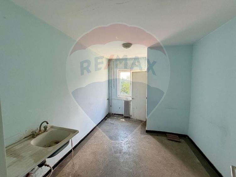 Apartament cu 3 camere de vânzare în zona Brailei - 1