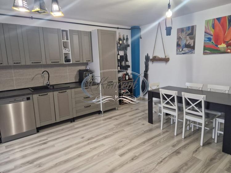 Apartament cu 2 camere semidecomandat, mobilat în Florești