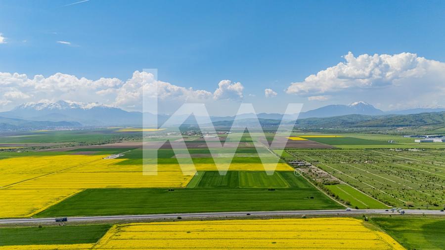 Teren agricol extravilan de 10600 mp, în Codlea