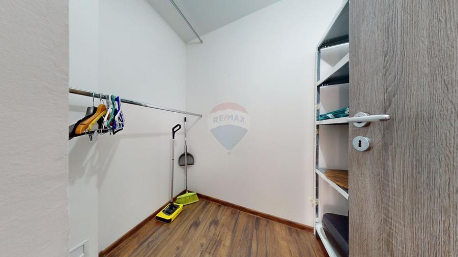 Apartament cu 2 camere decomandat, mobilat în Tractorul