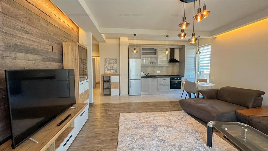 Apartament cu 2 camere decomandat, mobilat în Tractorul