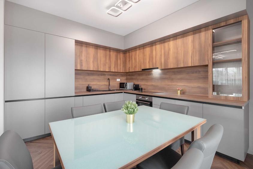 Apartament cu 3 camere decomandat în Lotus