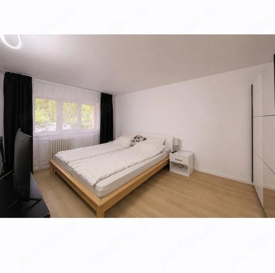Apartament cu 2 camere semidecomandat în Girocului