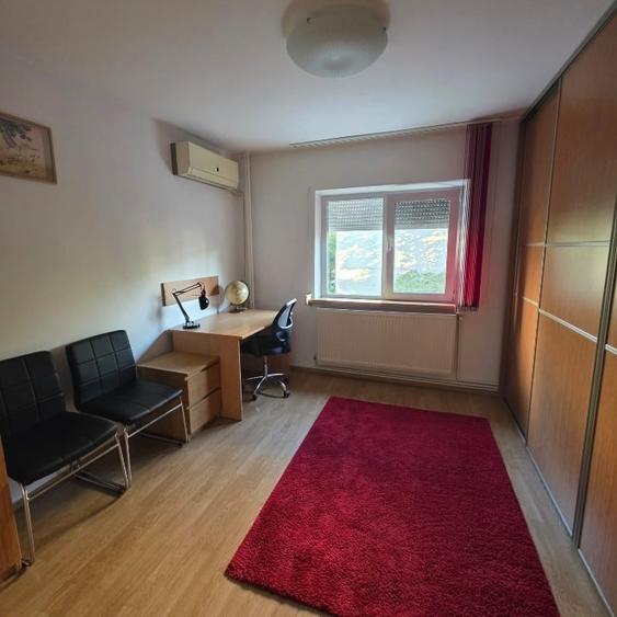 Apartament cu 3 camere decomandat, mobilat în Cotroceni
