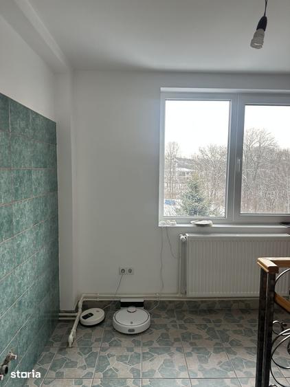 Casă cu 8 camere decomandat cu Teren 1000 Mp în Cornu