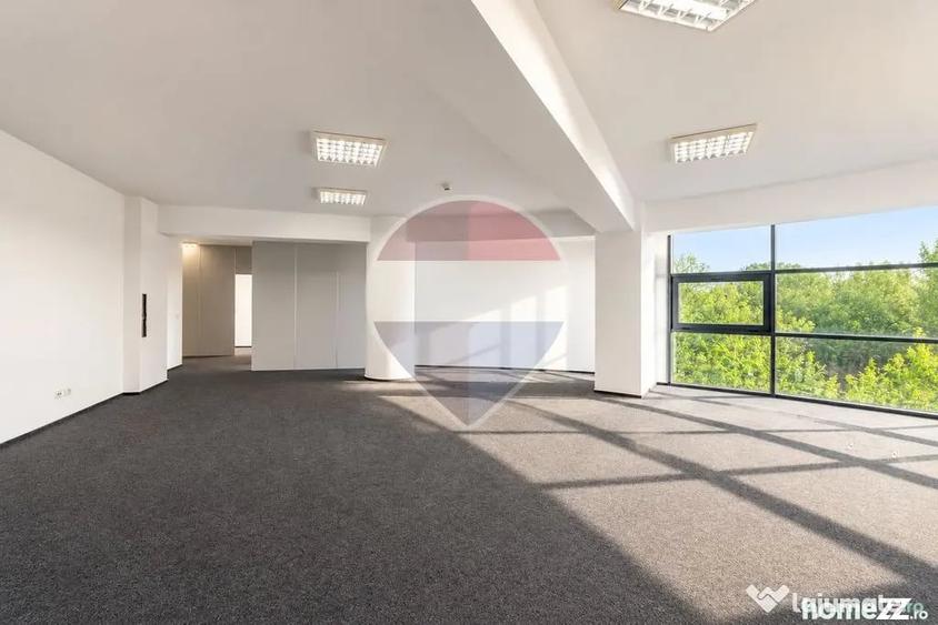 Spațiu comercial, de 245 mp, în Baba Novac