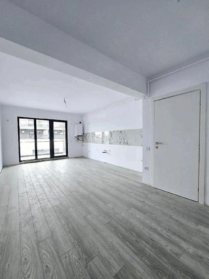 Apartament cu 2 camere semidecomandat în Titan