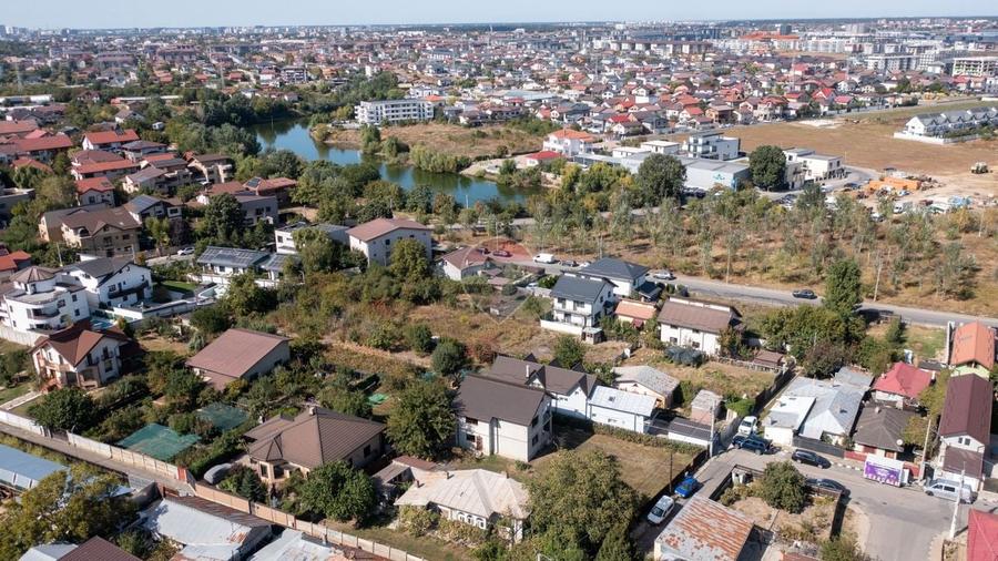 Teren Construcții intravilan de 1771 mp, în Dobroești
