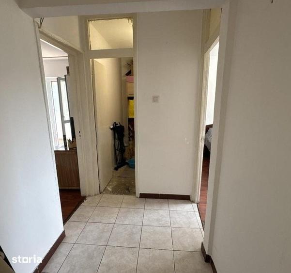 Apartament cu 2 camere decomandat în Văcăresti
