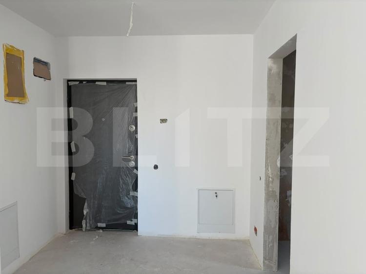 Apartament cu 3 camere semidecomandat în Iris
