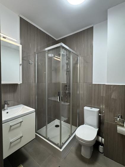 Apartament cu 3 camere în Dâmbul Rotund