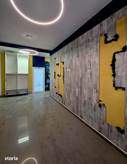 Spațiu comercial, de 71 mp, în Cug