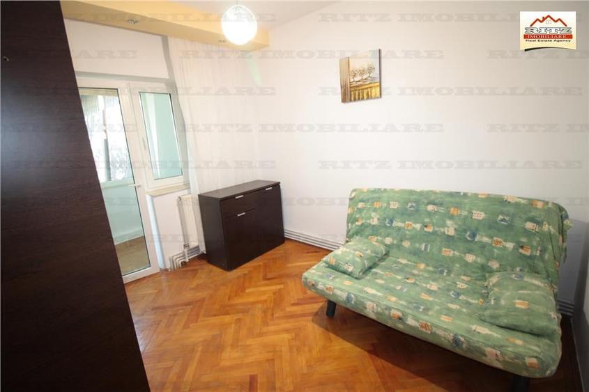 Apartament cu 3 camere semidecomandat în Ultracentral
