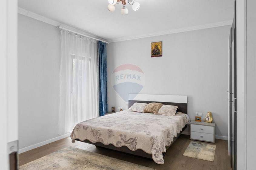 Casă individuală cu 5 camere cu Teren 620 Mp în Macea