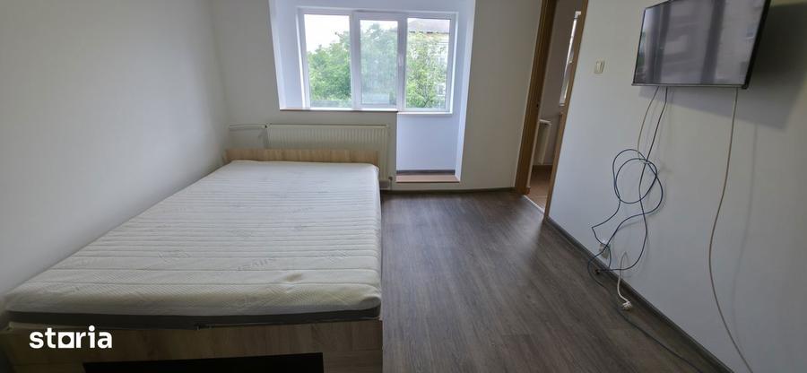 Zona Lipovei apartament gata de mutat sau perfect pentru investi?ie! - 2