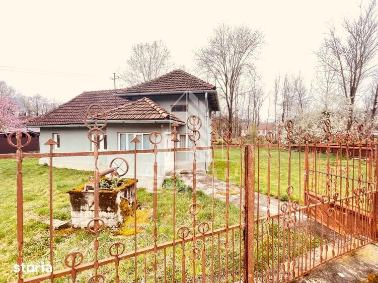 Casă cu 2 camere cu Teren 747 Mp în Almaș