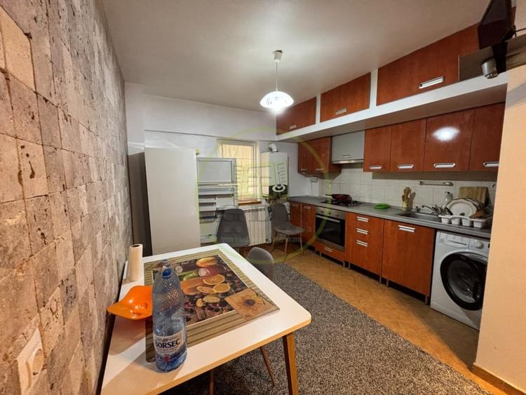 Apartament cu 2 camere decomandat, mobilat în Lăpuș
