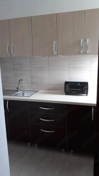 Garsonieră decomandată în Central