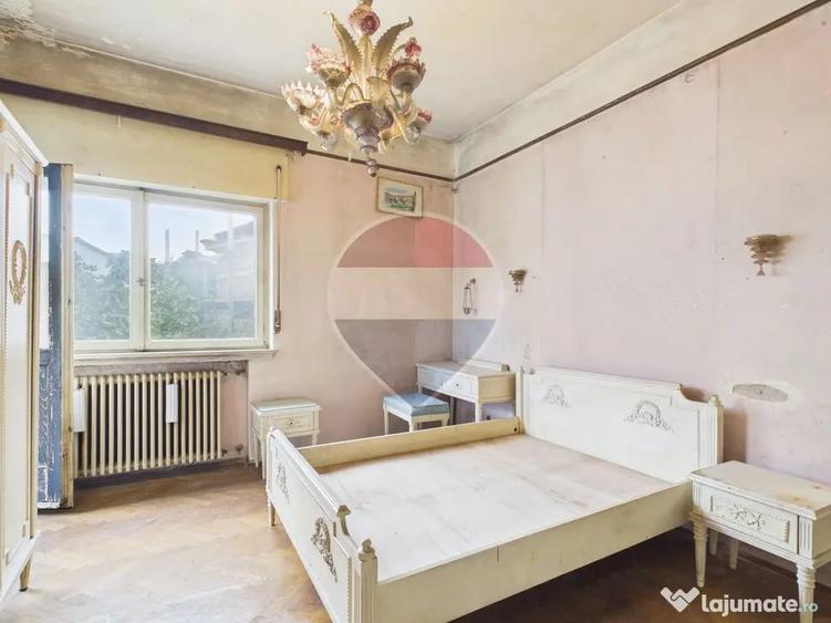 Apartament cu 4 camere semidecomandat în Ferdinand