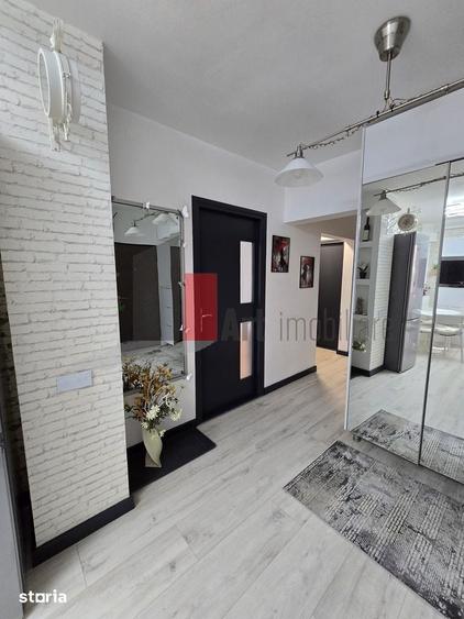 Apartament cu 3 camere decomandat în Crângași