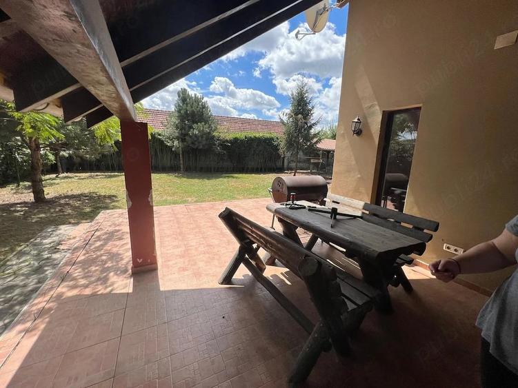 Casă cu 4 camere cu Teren 850 Mp în Ghiroda
