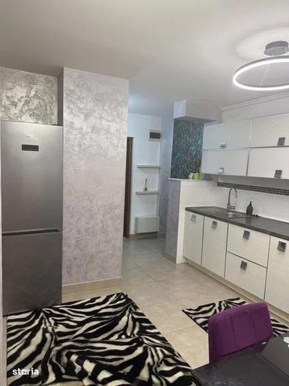 Apartament de vanzare 3 camere 65mp zona Bd . 21 Decembrie - 1
