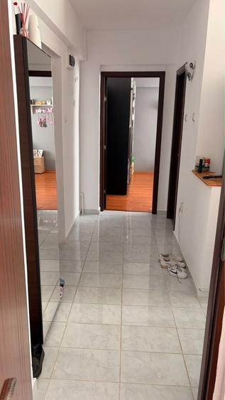 Apartament cu 2 camere decomandat în Doicești