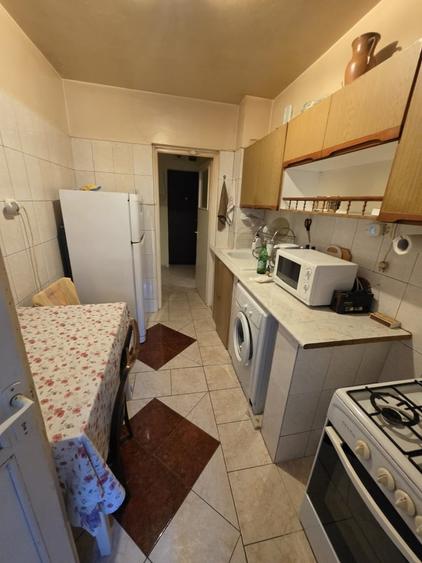 Piata Muncii, 5 minute metrou, chiar pe Basarabia, stradal, vedere spate - 5