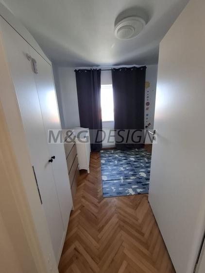 Apartament cu 3 camere decomandat, mobilat în Dâmbovița