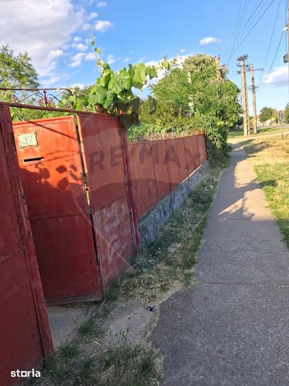 Casă cu 3 camere cu Teren 108 Mp în Central