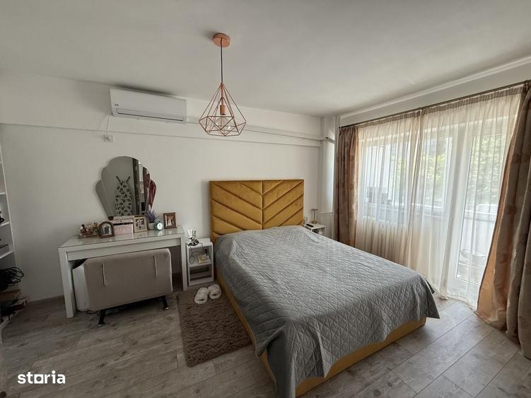 Garsonieră decomandată în Costin Georgian