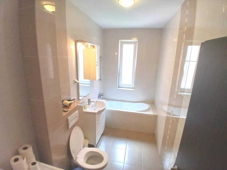 Apartament cu 2 camere decomandat în Giroc