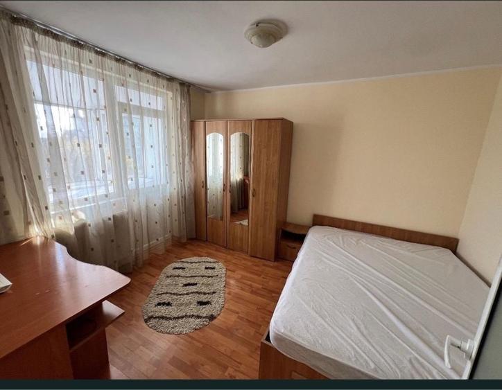 Apartament cu 2 camere semidecomandat în Micro 19
