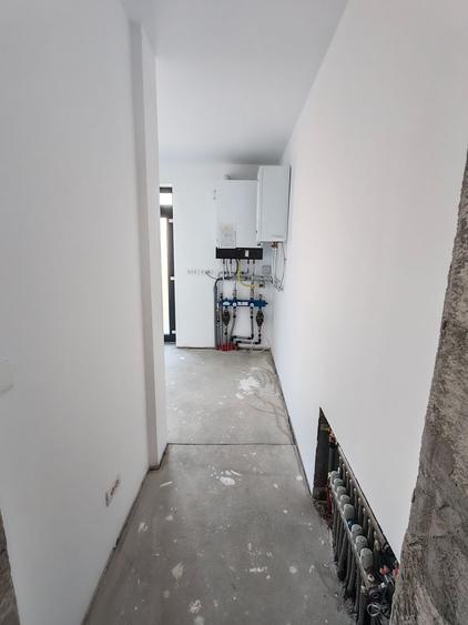 Duplex cu 4 camere cu Canalizare în Dumbrăvița