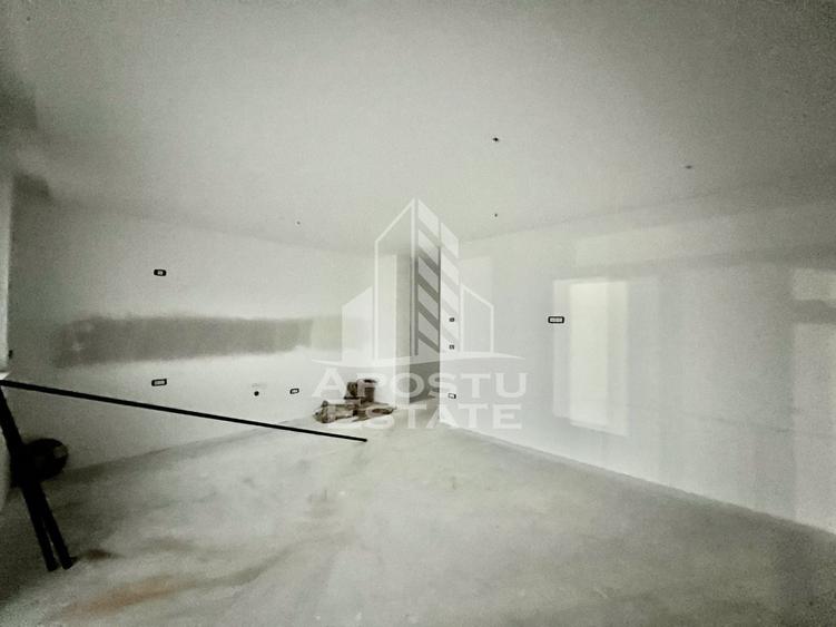 Apartament cu 2 camere semidecomandat în Aradului