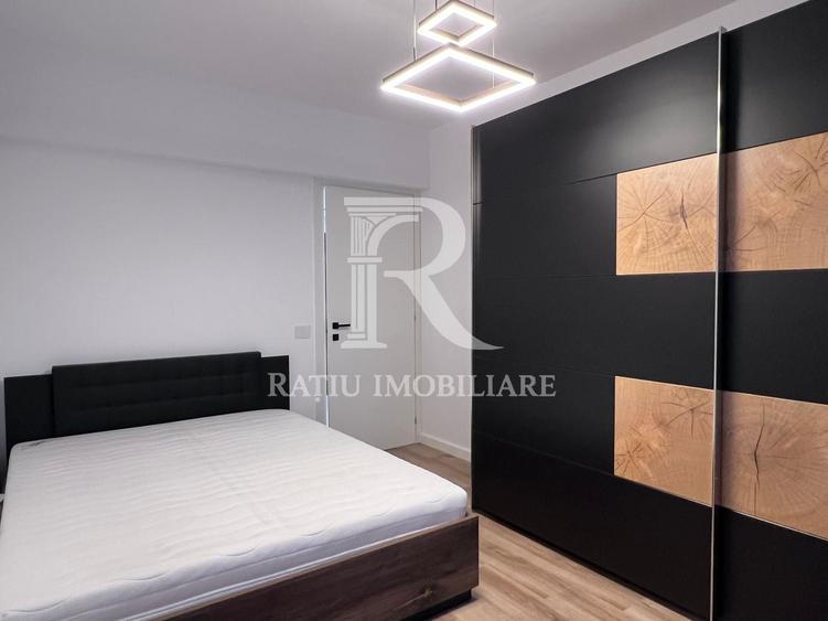 Apartament cu 2 camere semidecomandat, mobilat în Nufărul