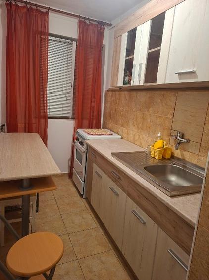 Apartament cu 2 camere semidecomandat în Șagului