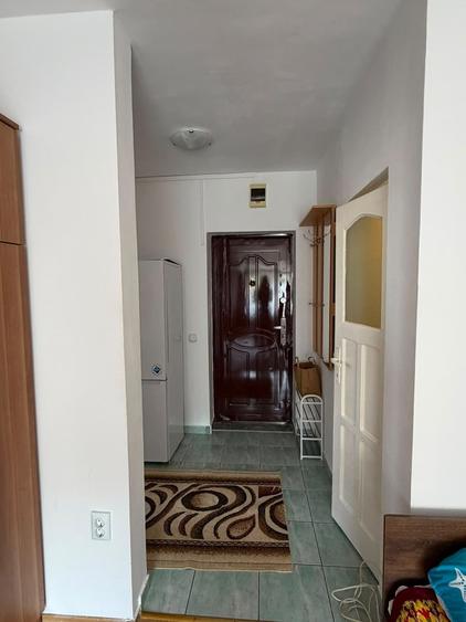 Garsonieră decomandată în Gruia