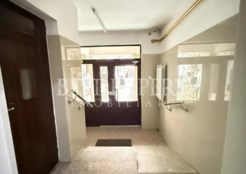 Apartament cu 3 camere decomandat în Câmpia Libertății