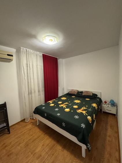 Apartament cu 2 camere semidecomandat în Berceni