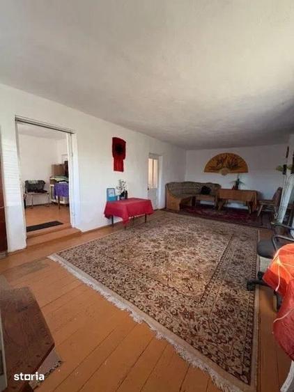 Casă cu 3 camere cu Teren 1800 Mp în Șelimbăr