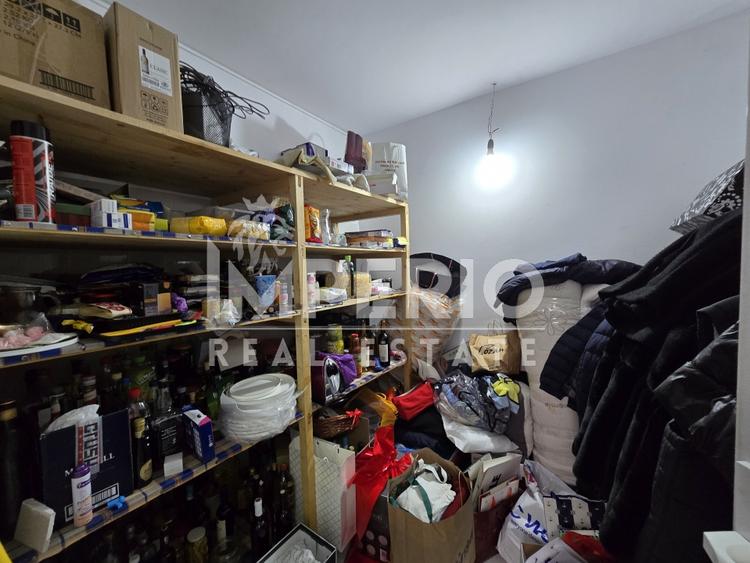 Casă individuală cu 5 camere cu Canalizare în Iris
