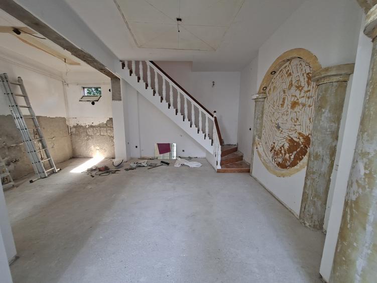 Casă cu 4 camere cu Teren 145 Mp în Unirii