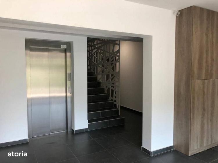 Apartament cu 3 camere decomandat în Albești