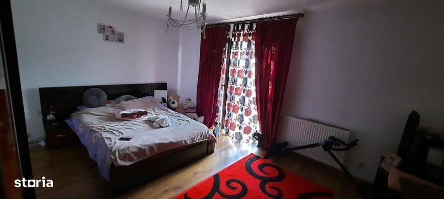 Casă cu 4 camere în Hudum