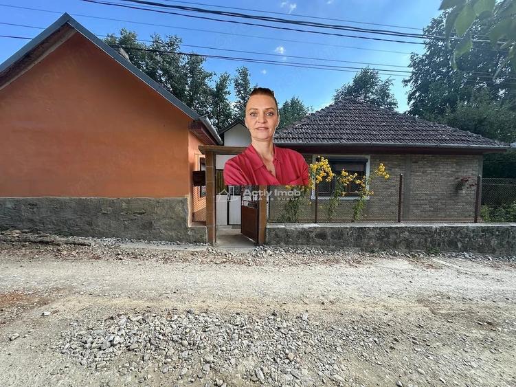 Casă cu 2 camere cu Teren 536 Mp în Central